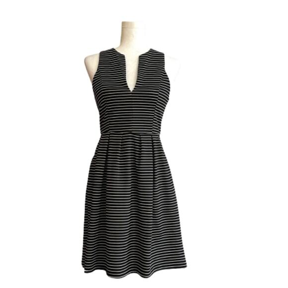 Mi Ami Black White Stripe Sleeveless Pockets Dress Size Medium NEW - Picture 11 of 12
